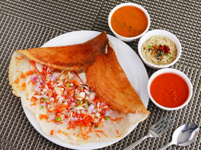 Onion chilli dosa